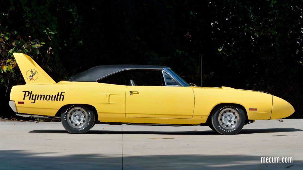 Lemon Twist 1970 Plymouth Superbird