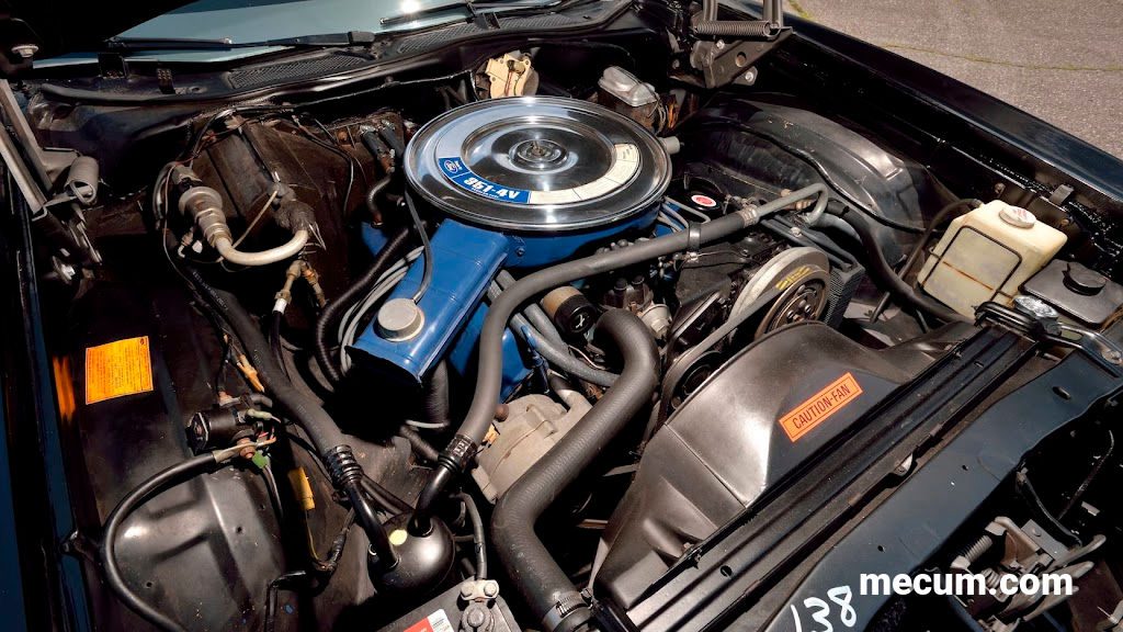 Photo of a 1972 Ford Gran Torino 351 Cobra Jet engine.